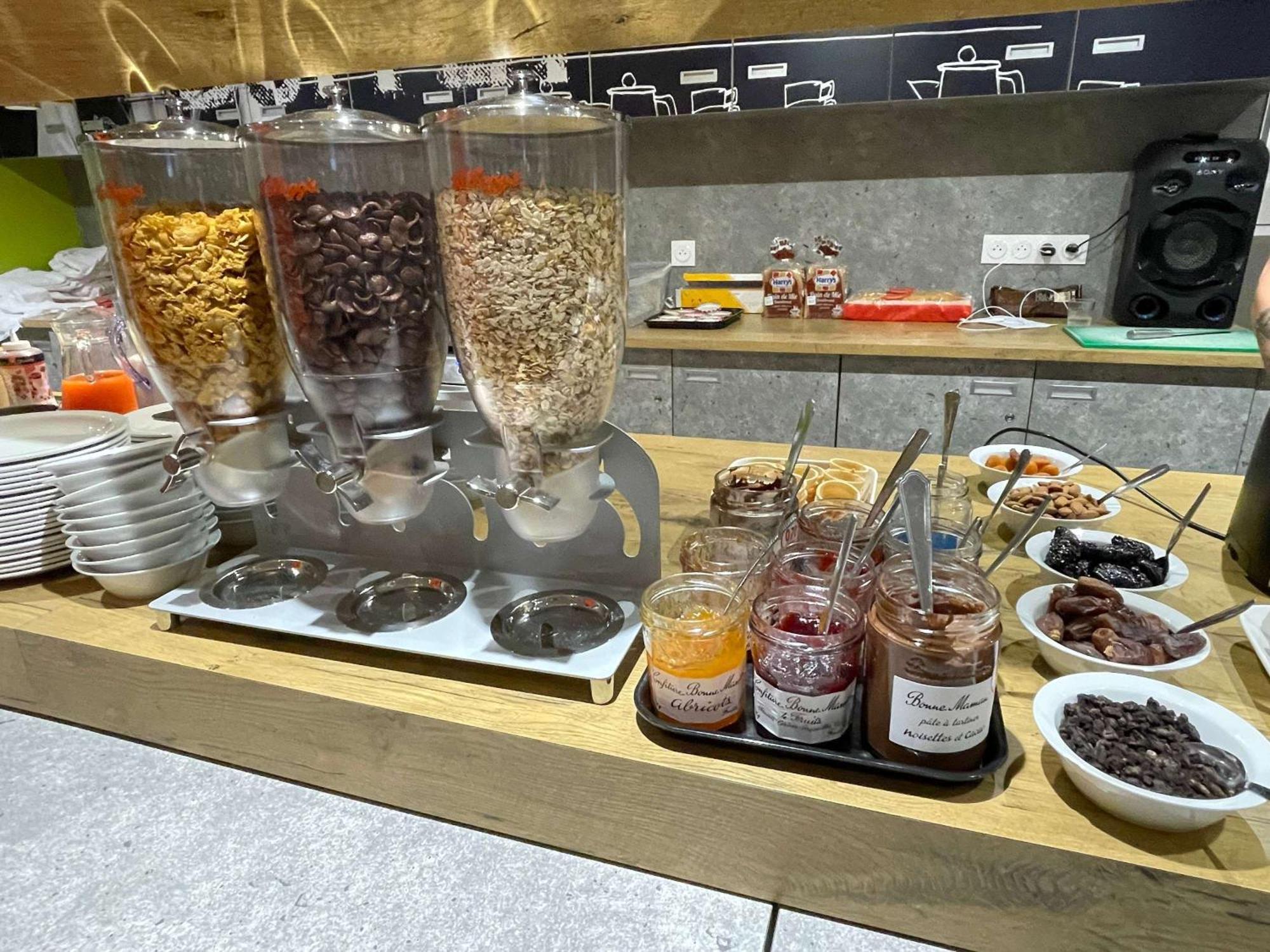 Ibis Budget Cognac Châteaubernard Εξωτερικό φωτογραφία